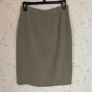 Elegant Tan Women's Skirt